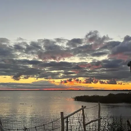 Romantic - Private Hot Tub - Sauna - Access