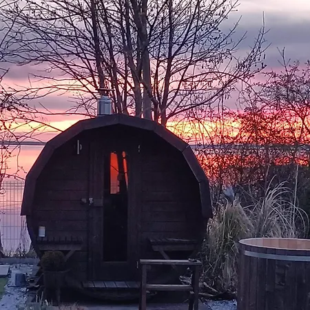 Chalet Tiny House Heated And Airconditioned