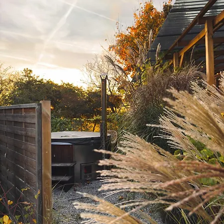 Romantic - Private Hot Tub - Sauna - Access Wapnica (West Pomeranian)